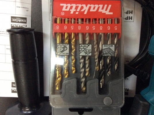 ----สว่านสองระบบ Makita-----