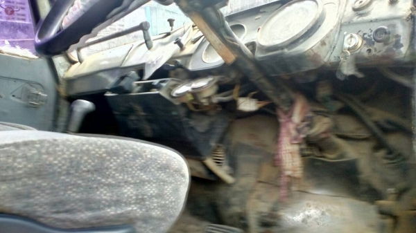 รถฮีโน่ 6 ล้อดั้ม ( หัวยาว ) 168 แรงม้า.    สนใจติดต่อ  081 - 6079515