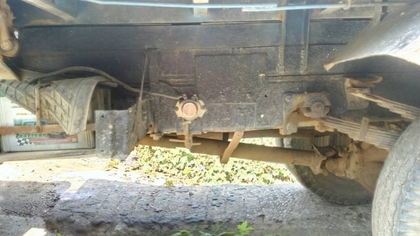 รถฮีโน่ 6 ล้อดั้ม ( หัวยาว ) 168 แรงม้า.    สนใจติดต่อ  081 - 6079515