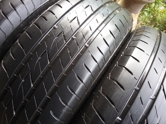 ยางBRIDGESTONE รุ่น Ecopia EP200 195 65R15 ปี2015 สภาพสวยมากๆ ดอกเยอะมากๆไม่มีปะคุ้มสุดๆไม่แพง