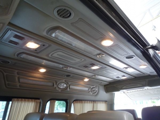 รถบ้านใช้เอง แต่ง VIP