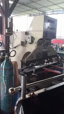 ขายครับขายเครื่องพับไต้หวัน มีดพับยาวประมาณ 1.5 m. แรงอัด 35 ตัน พับได้หนาประมาณ 4 mm.(มั่ง) ชัวร์ๆ ดูตามเพส เครื่องสวยๆ พร้อมใช้ 155000 บาท ยันเวลา 2 อาทิตย์ 0814583376 เอก ปทุม