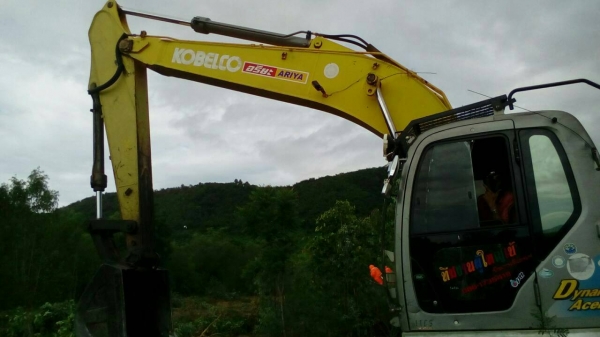 รถแบคโฮ