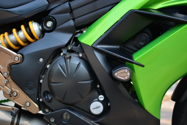 Kawasaki Ninja 650 ระบบ ABS รุ่นปี 2014 สภาพสวย พร้อมของแต่งแน่นๆ Kawasaki Ninja 650 ระบบ ABS รุ่นปี 2014 สภาพสวย พร้อมของแต่งแน่นๆ