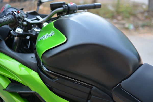 Kawasaki Ninja 650 ระบบ ABS รุ่นปี 2014 สภาพสวย พร้อมของแต่งแน่นๆ Kawasaki Ninja 650 ระบบ ABS รุ่นปี 2014 สภาพสวย พร้อมของแต่งแน่นๆ