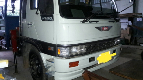 หกล้อเครน FF3H 195 แรง ยาว 7.20 เมตร เครน 3.5 ตัน  4 ปอก ท้องวี รถสวยมาก k.อู้ด 081-1597055,k.อิ้ง081-1597055