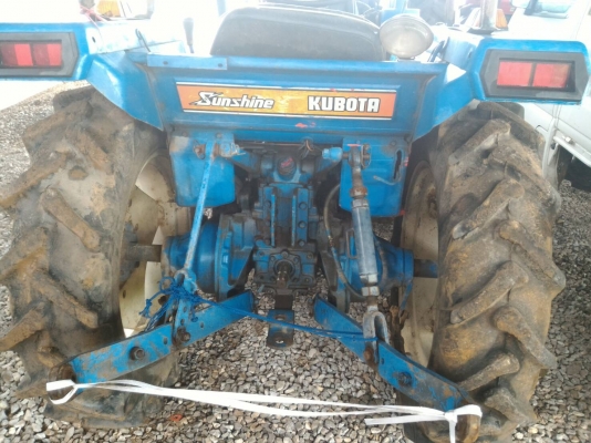 ขายรถไถ KUBOTA L1=235 พวงมาลัยพาวเวอร์ 2เพลา ราคา 60,000 อ.แกลง ระยอง DC Tractor Rayong 0818618678,0899347475 id line=0818618678 id line=0899347475 มีรถขนส่งบริการทั่วไทย https://www.facebook.com/DC-Tractor-Rayong-307154532717928/shop?ref=page_internal&am