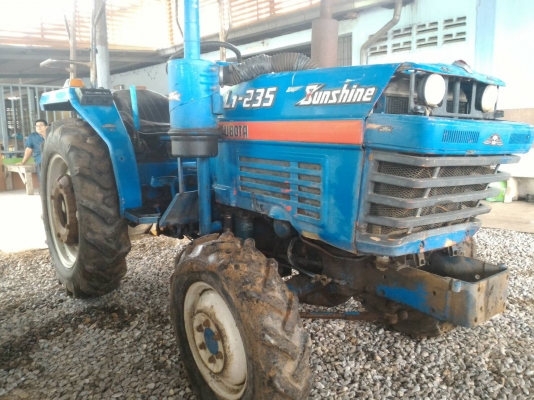 ขายรถไถ KUBOTA L1=235 พวงมาลัยพาวเวอร์ 2เพลา ราคา 60,000 อ.แกลง ระยอง DC Tractor Rayong 0818618678,0899347475 id line=0818618678 id line=0899347475 มีรถขนส่งบริการทั่วไทย https://www.facebook.com/DC-Tractor-Rayong-307154532717928/shop?ref=page_internal&am