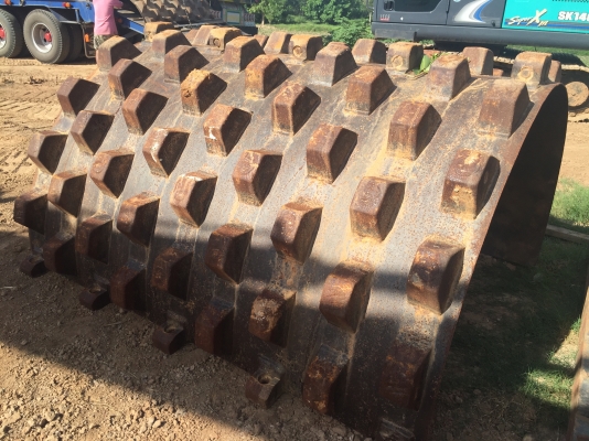 ขายรถบดสั่นสะเทือน