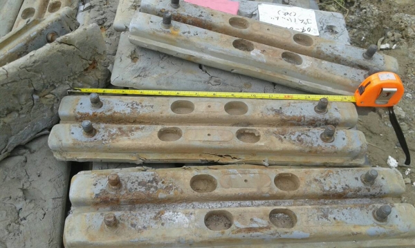 ขายก็อปยางสำหรับรถ ขนาด 40 &ndash; 50 มี 80 ก้อน ราคาก้อนละ 250 บาท