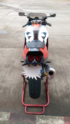 ขายคับ HONDA CBR400 ปี1992 สีสวย ของแต่งเต็ม ทะเบียนพร้อมโอนไม่ขาดต่อ ราคา 96500 บาท ส่งได้ทั่วไทยคับ รายการของแต่ง - เกียร์โยง 59bike - ท่อ k8 - ปั๊มแต่ง มือเบรคมือคลัช gale speed - ประกับแต่ง domino - ล้อชุบทอง - ไฟเลี้ยงแต่งหน้าหลัง สนใจติดต่อ 081-0578