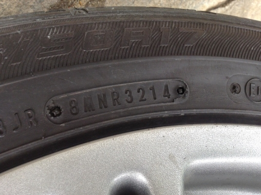 ขายล้อพร้อมยางขอบ17