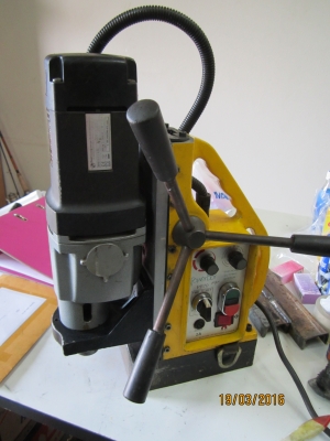 เครื่องเจาะสว่านฐานแม่เหล็ก Jet Broach