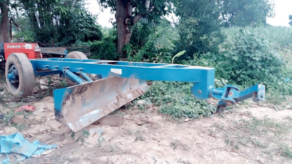 ขายผานลากปรับพื้นที่ พึ่งต่อมาใหม่ ใช้งานน้อย ใบเกดกว้าง 3.20 ม.หรือประมาน 11 ฟุต