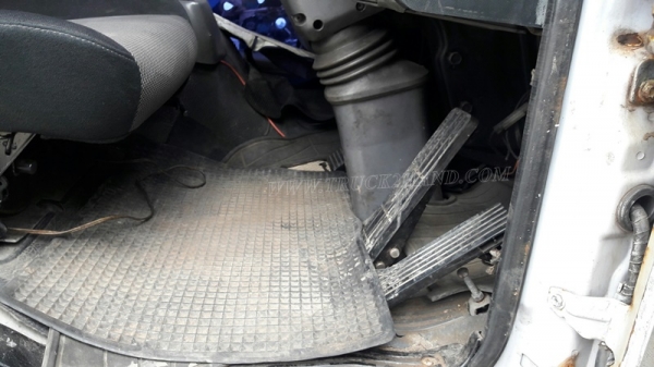 รถบรรทุก 6 ล้อพื้นเรียบ HINO  รุ่น  FF1JMKA  เครื่อง  210 แรงม้า