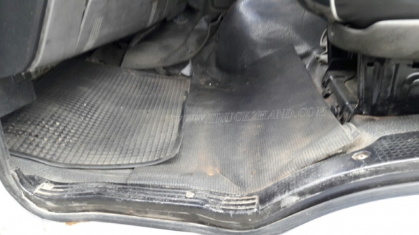 รถบรรทุก 6 ล้อพื้นเรียบ HINO  รุ่น  FF1JMKA  เครื่อง  210 แรงม้า