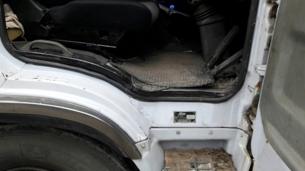 รถบรรทุก 6 ล้อพื้นเรียบ HINO  รุ่น  FF1JMKA  เครื่อง  210 แรงม้า