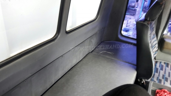 รถบรรทุก 6 ล้อพื้นเรียบ HINO  รุ่น  FF1JMKA  เครื่อง  210 แรงม้า