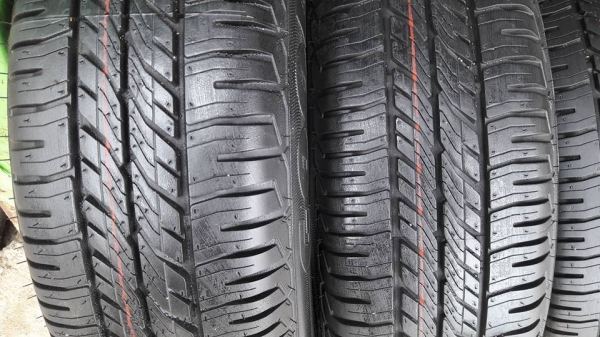 ขายล้อแม็กป้ายแดง honda jazz 15" ยางปี16 สนใจติดต่อ ตาเล็ก ล้อและยางครับ 081-3747940