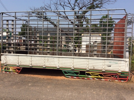 กระบะ 6ล้อ HINO MECA ยาว 5.5 ม. คอกแป๊บ ขายตามสภาพ 45,000  บาท ศุภากร081-1903107, 081-4252943