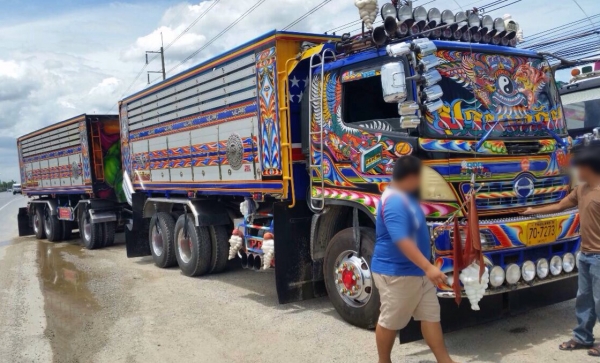 ขายรถพ่วง HINO เครื่อง 344 แรง แม่ปี 55 ลูกปี 59 ลูก 3 เพลาแท้ยาว 6.80 เมตร กระบะอู่พงษ์ไพบูลย์บ้านโป่ง ยาง 80\% ทะเบียนพร้อม