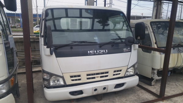 หัวเก๋ง Isuzu NPR