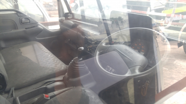 หัวเก๋ง Isuzu NPR