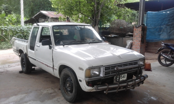 TOYOTA LN40 แคป ปี2527