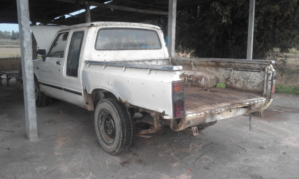 TOYOTA LN40 แคป ปี2527