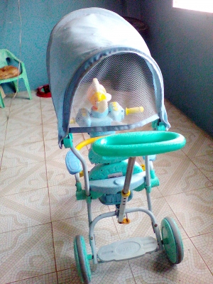 สามล้อป้อนข้าวเด็ก Camera Baby