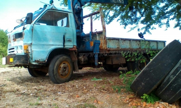 รถบรรทุกติดเครน ยี่ห้อ ISUZU  ติดเครน TADANO รุ่น KS22  110 แรงม้า  ปีจดทะเบียน 2524