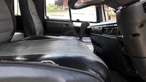 ลูกค้าจองแล้ว ครับ หกล้อ ฮีโน่ FD2H HO7D195 ดั้มเกษตรยาว5.30ม สภาพดีสวยๆพร้อมใช้ หัวบางเดิมๆสีสวยกริ๊ปพายในครบ แอร์เย็นๆ เล่มทะเบียนพร้อมโอน