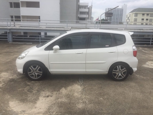 ขายรถ Honda jazz ปี 2006