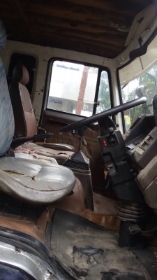 รถอีซูซุ 10 ล้อ บรรทุกน้ำมัน  FVZ  175 แรงม้า. ปี 33.    สนใจติดต่อ  081 - 6079515