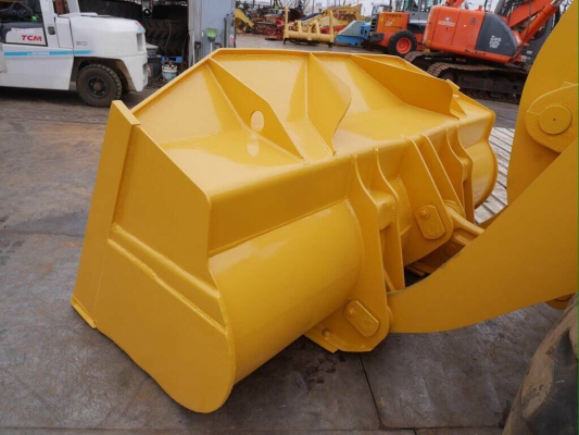 KOMATSU WA400-3E นำเข้าจากญี่ปุ่น สวยมากพร้อมใช้งาน ไม่แพงครับ โทร.090-986-2521 อ๊อบ