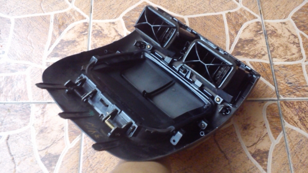 กรอบเก๊ะกลาง NISSAN NEO ท้ายแตงโม กรอบเก๊ะกลาง NISSAN NEO ท้ายแตงโม