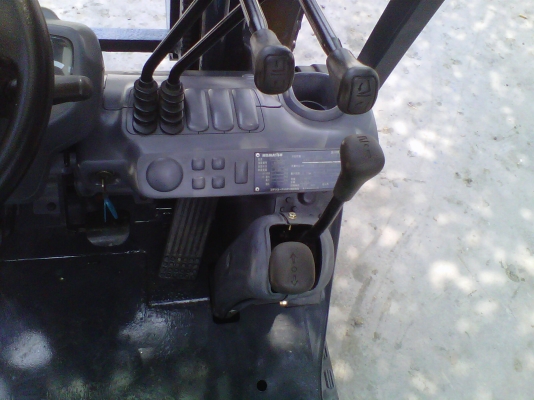 ขายรถโฟล์ดลิฟท์ Komatsu ขนาด 1 ตัน สภาพดีเยี่ยม เครื่องแน่น แรงดี พร้อมใช้งาน