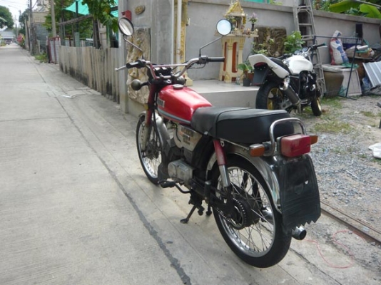 วุฒินนบุรี// ลดกละหน่ำ DX100 สวยๆเดิมแห้งเครื่องดีจัดมีทะเบียนแท้พร้อมโอนภาษีไม่ขาดต่อ(เล่มเขียวใหม่ๆ)