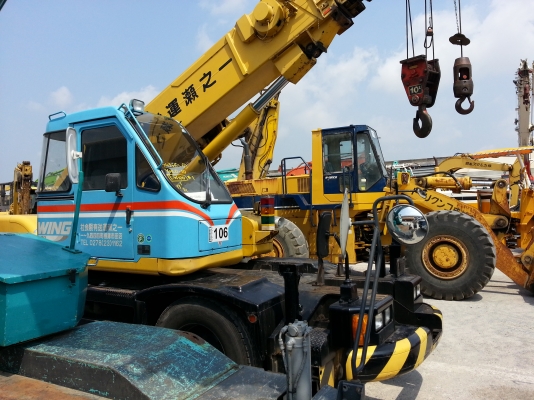 ขายเครนKOMATSU 10 ตัน ของเก่าจากญี่ปุ่นสภาพรถ 90\%