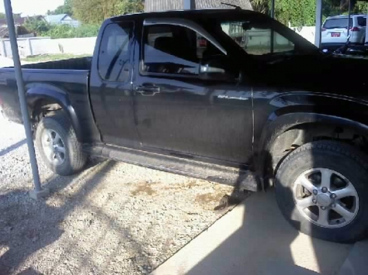 ขายด่วน!!!!! ISUZU D- MAX HILANDER GOLD SERIES ตัวท็อป วิ่งไม่ถึงแสน ราคาต่อรองได้