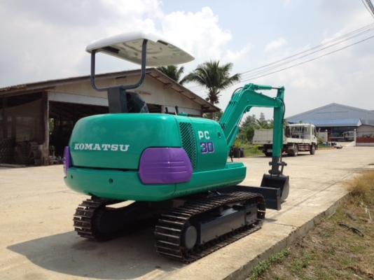 มาใหม่!! รถขุด KOMATSU PC30-7E ทำสีใหม่ นำเข้า มือสองจากญี่ปุ่นแท้ๆ