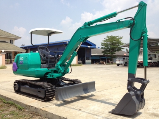 มาใหม่!! รถขุด KOMATSU PC30-7E ทำสีใหม่ นำเข้า มือสองจากญี่ปุ่นแท้ๆ