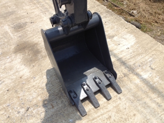 มาใหม่!! รถขุด KOMATSU PC30-7E ทำสีใหม่ นำเข้า มือสองจากญี่ปุ่นแท้ๆ