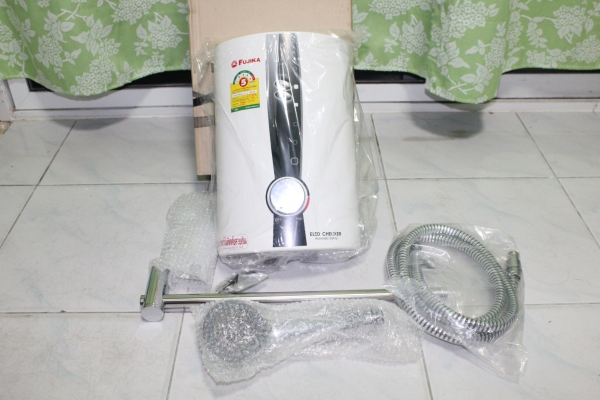 เครื่องทำน้ำอุ่นยี่ห้อFUJIKA รุ่น FS-45T ขนาด 4500วัตต์ เครื่องทำน้ำอุ่นยี่ห้อFUJIKA รุ่น FS-45T ขนาด 4500วัตต์