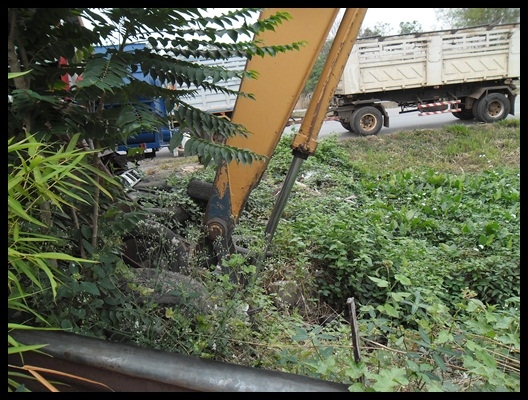 แมคโคร PC 200 รุ่น 2 เครื่องดี สภาพสวยๆน่าใช้