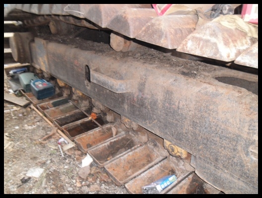 แมคโคร PC 200 รุ่น 2 เครื่องดี สภาพสวยๆน่าใช้