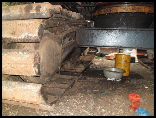 แมคโคร PC 200 รุ่น 2 เครื่องดี สภาพสวยๆน่าใช้