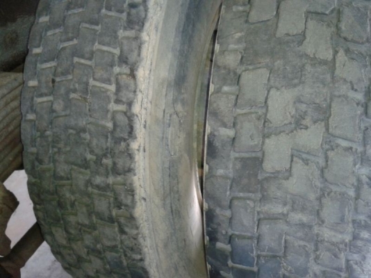 ขาย FUSO  TD4852  ติด TURBO ลากคัสซี คันที่ 15