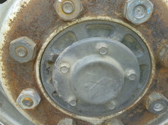 ขาย FUSO  TD4852  ติด TURBO ลากคัสซี คันที่ 15