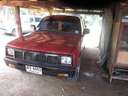 ขาย ISUZU KB 4ประตู เครื่องมังกรทอง